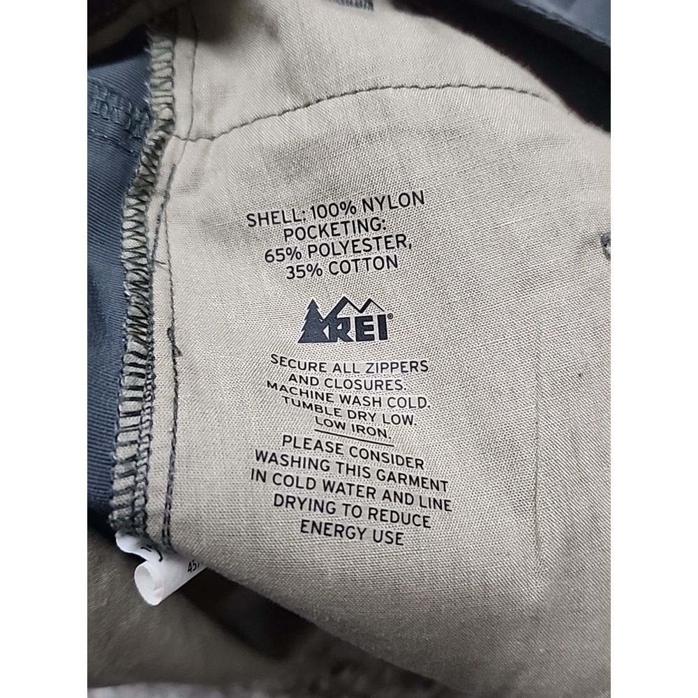 REI Men's Hiking Pants 32x31 Gray Nylon Outdoor Trail Travel Zip Pocket - Picture 9 of 10